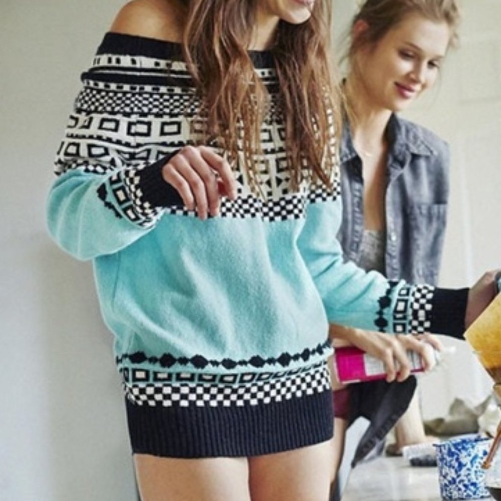 Urban Outfitters Cooperative Crew Neck Alpaca Turquoise Sweater medium NWT